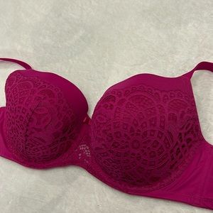 Lightly lined balconette coverage underwire bra with lace detailing